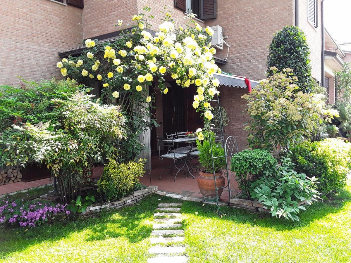 B&B La Rosa Gialla Maranello Eksteriør bilde